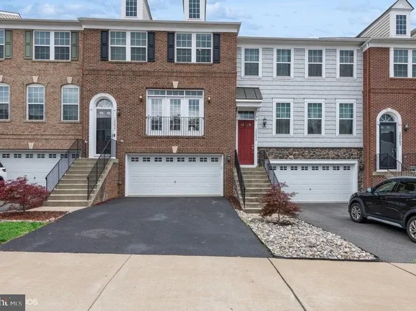 16637 Danridge Manor Dr, Woodbridge, VA 22191
