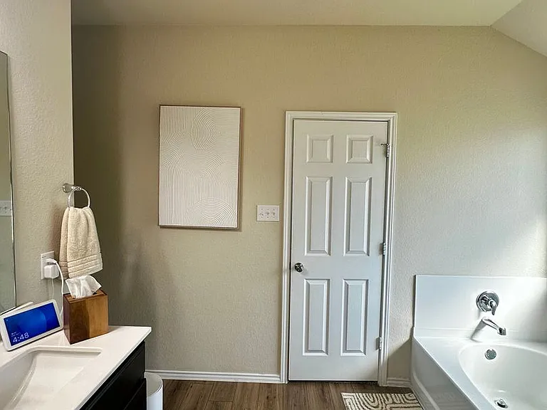 1812 Bee Creek Loop — Photo 13