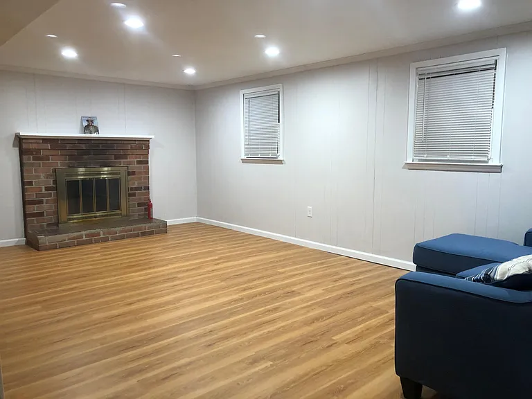 2401 Grange Hall Ct — Photo 13