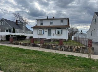 2445 Madison Ave, Bridgeport, CT 06606