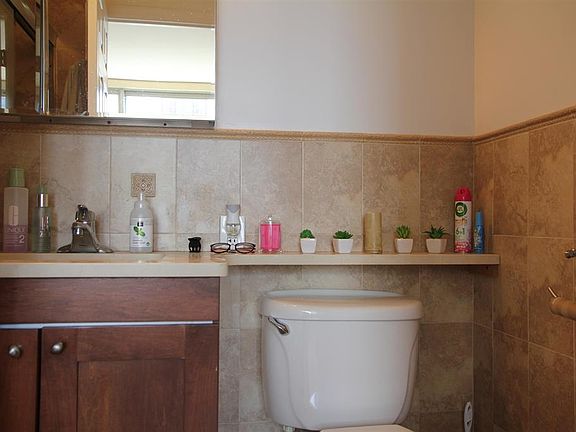 5th image of 20 2nd St APT 2002