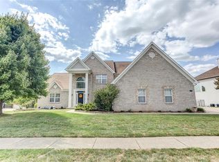 7429 Lonewolf Ct, Fairview Heights, IL 62208