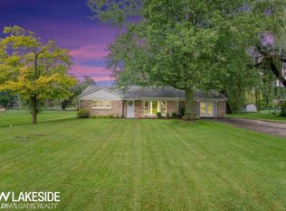 2277 Allerton Rd, Auburn Hills, MI 48326