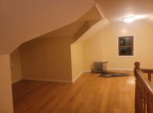 9024 212th Pl, Queens Village, NY 11428