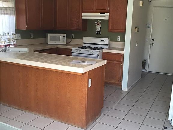 5th image of 24155 Stonebridge Ct