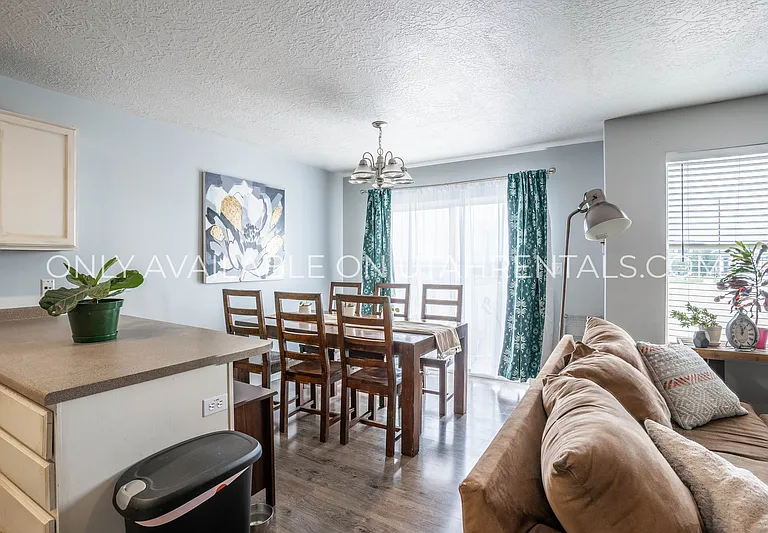 1256 S 1410 E #TWIN — Photo 6