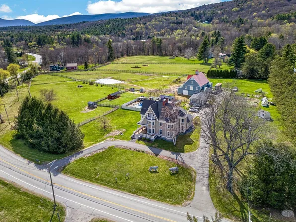 751 Main Road, Stamford, VT 05352