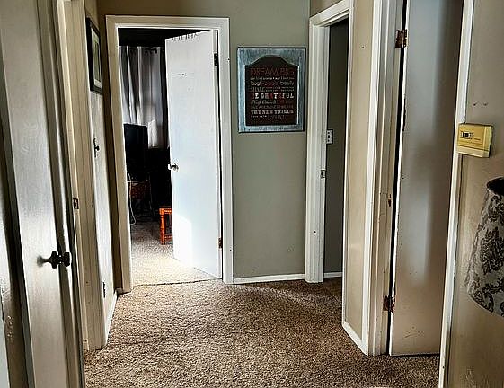 3rd image of 1112 Nixon Dr