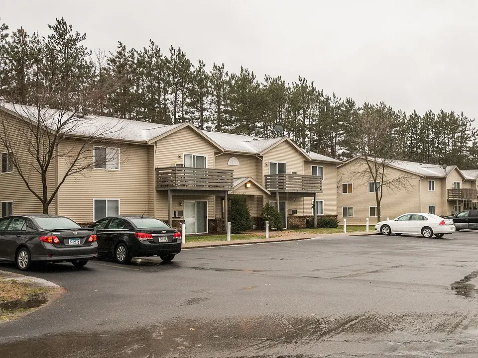 Pine Ridge Apartments