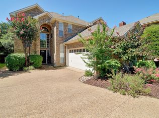 9002 Greenwood Trl, Rowlett, TX 75088