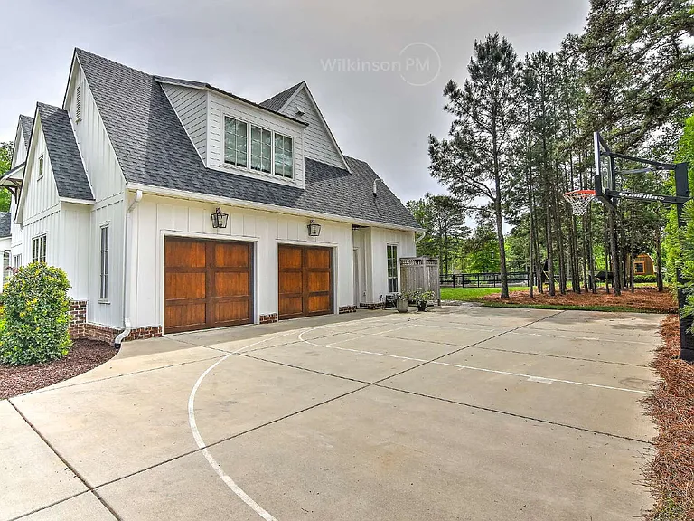 9705 Saddle Ave — Photo 79