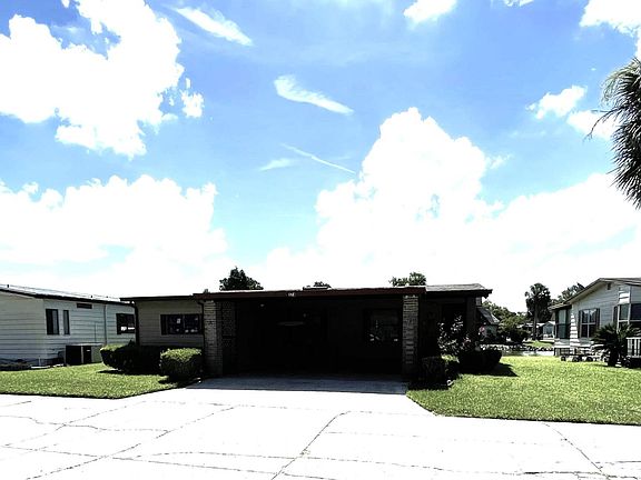 4th image of 574 Oak Island Cir