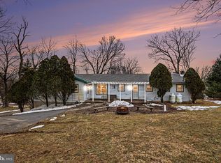 23 E Willow Terrace Dr, Mechanicsburg, PA 17050