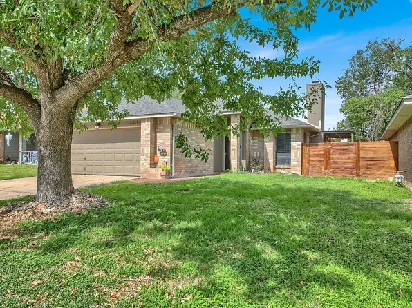 706 Saunders Dr, Round Rock, TX 78664