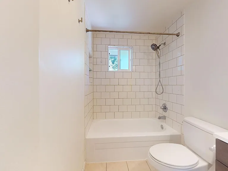 3295 Euclid Ave — Photo 13