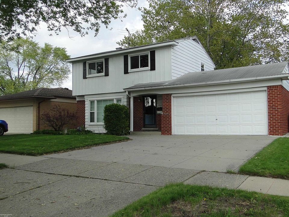 1st image of 30416 Eiffel Ave
