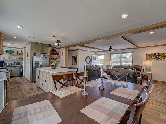 4th image of 2127 Shady Pines Rd