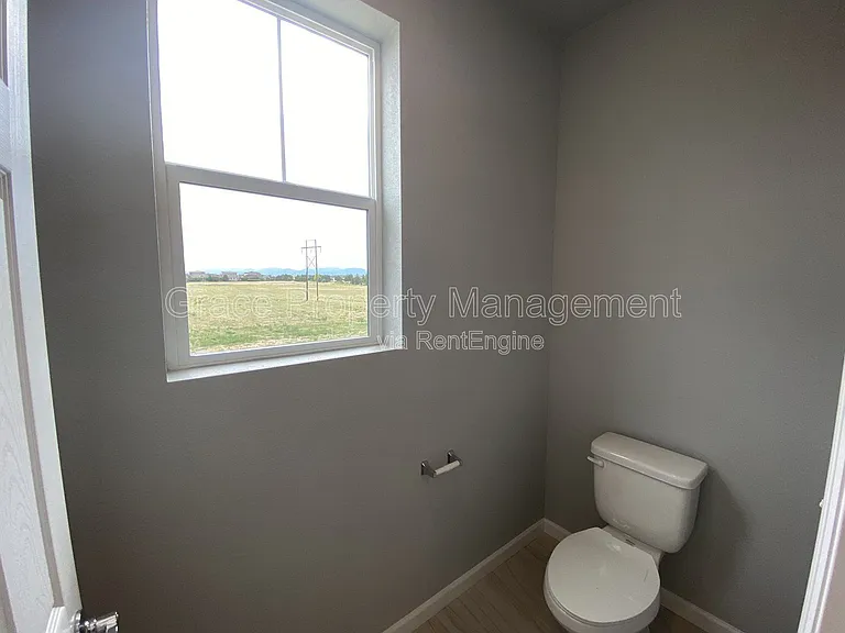 191 Ambrose St — Photo 12