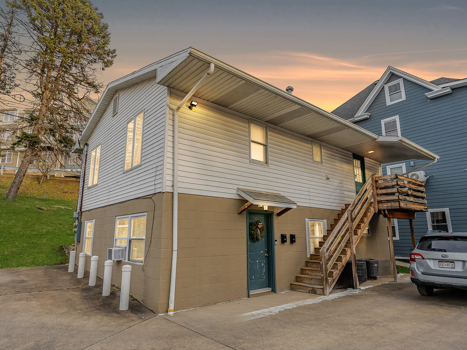 2 bed, 865 sqft, $1,300 — Photo 1