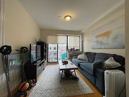 2nd image of 25-48 14th Pl #3