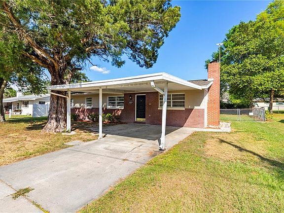 4th image of 10823 SE 55th Ct