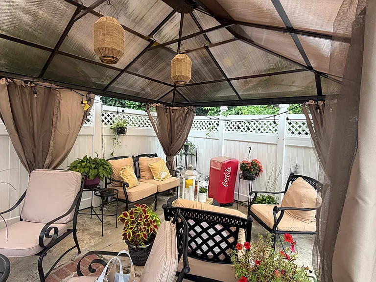 77 Bainton St #1B — Photo 4