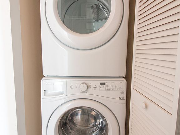 5th image of 215 N Aberdeen St APT 508B