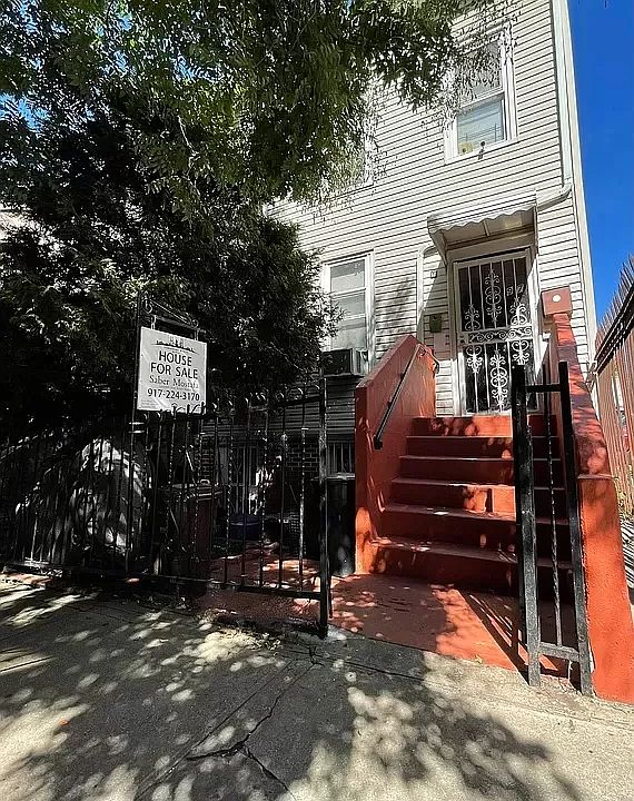 1st image of 97 16th St #1
