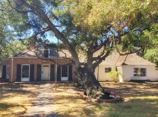 3570 Locksley Dr, Pasadena, CA 91107