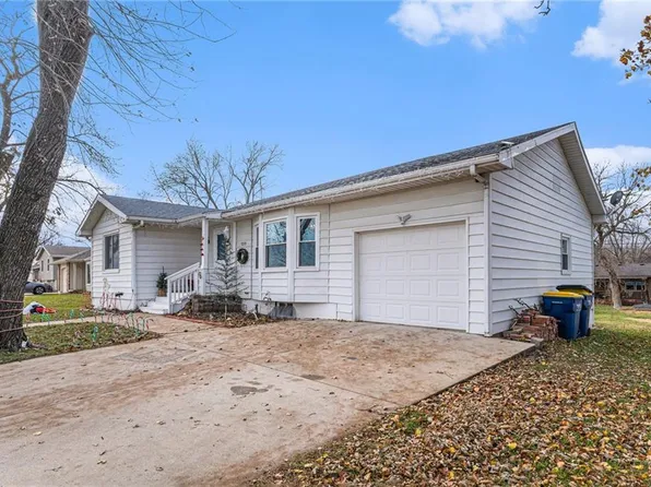 1311 Locust St, Eudora, KS 66025