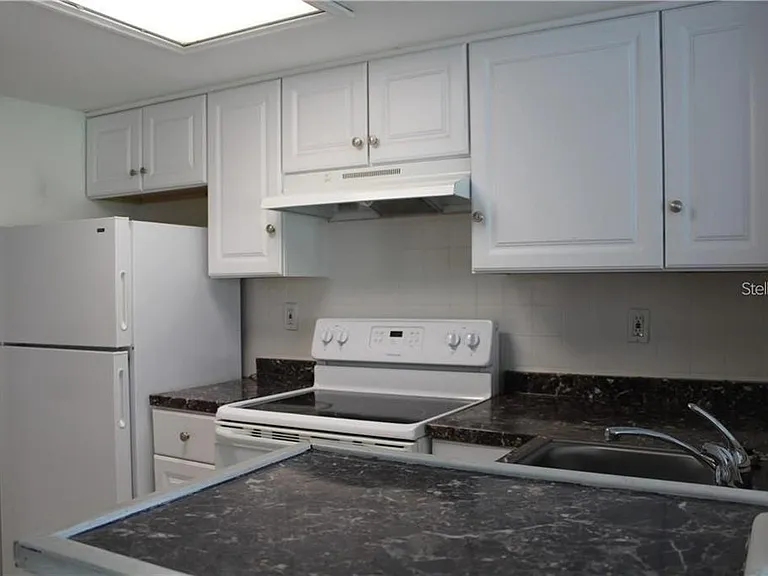 3832 N Lake Dr #116 — Photo 2