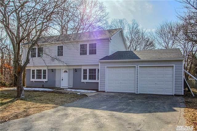 1st image of 4 Harwick Ln