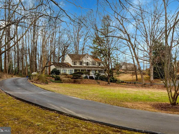 11273 Waples Mill Rd #A, Oakton, VA 22124