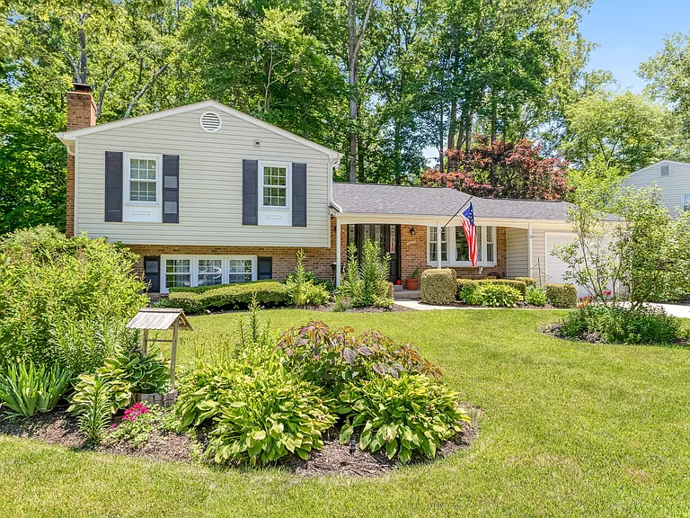 12077 Willowood Dr — Photo 1