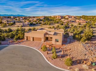 8 Via Solis, Santa Fe, NM 87507