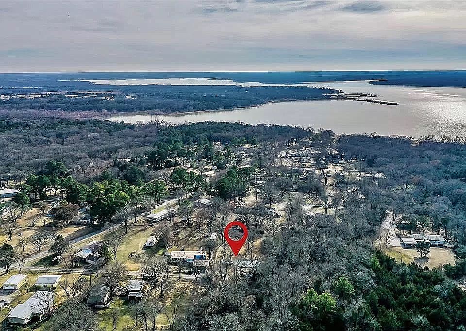 5 minutes to lake texoma
