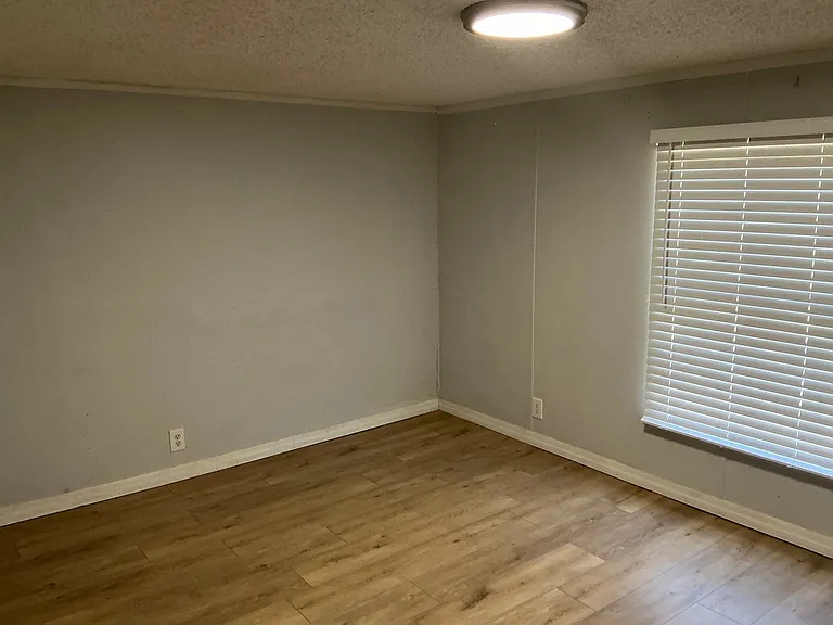306 Rockhouse Rd E #10 — Photo 10