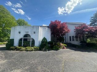 7230 Buena Vista Ct, West Bloomfield, MI