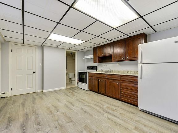 5th image of 679 Park Ave