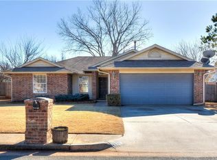 2120 Gebron Dr, Edmond, OK 73003