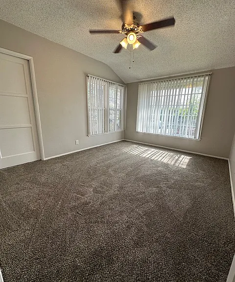 2408 Nipomo Ave — Photo 4