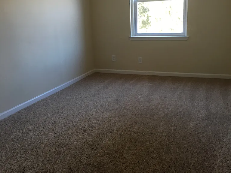 1 Pennsylvania Rd #8 — Photo 17