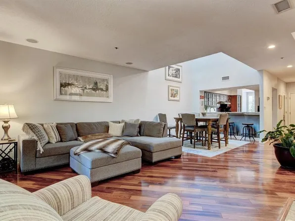 1926 Harbourside Dr, Longboat Key, FL 34228