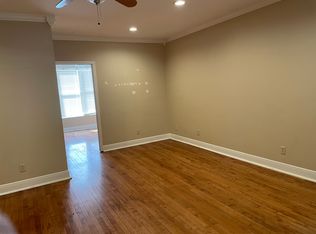 629 W Adams St #B, Taylorville, IL 62568