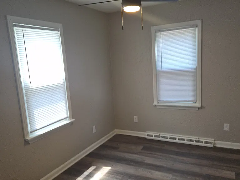5933 Douglas Rd — Photo 8