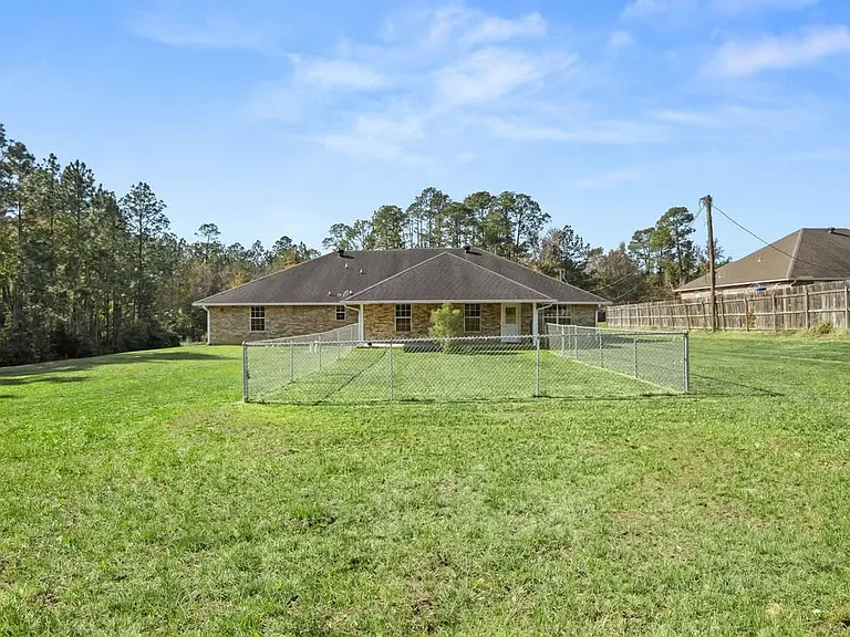708 Woodland Dr — Photo 23