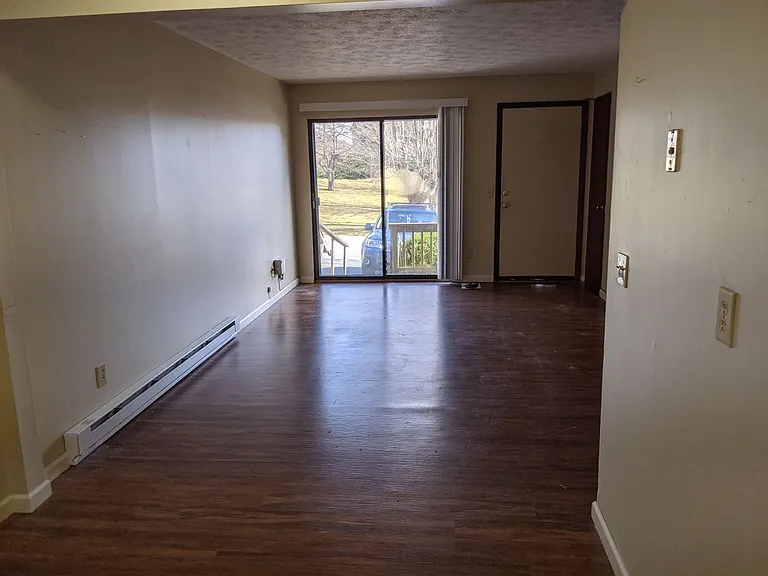 102 McConnell St — Photo 24