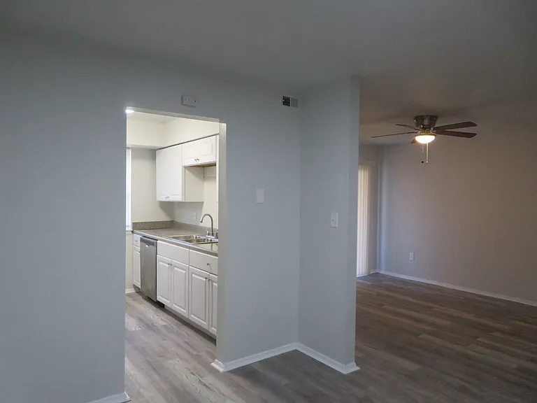 1100 Lakeview Ave — Photo 23
