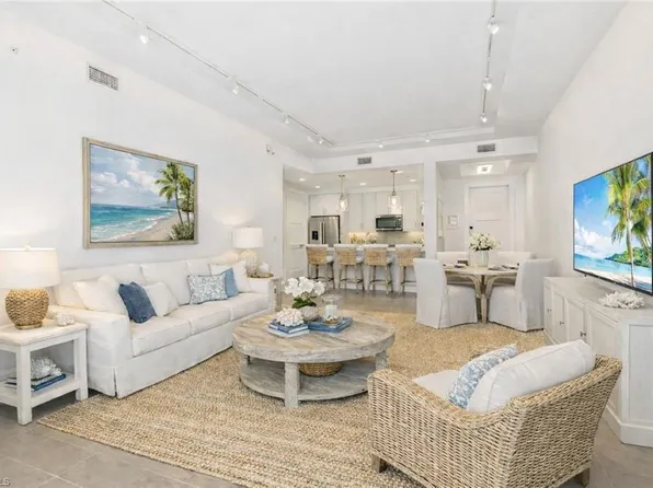 1035 3rd Ave S 215, Naples, FL 34102
