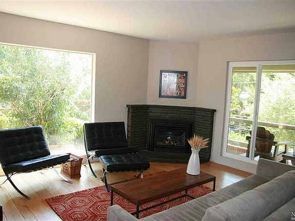 3rd image of 17240 Hillcrest Ave